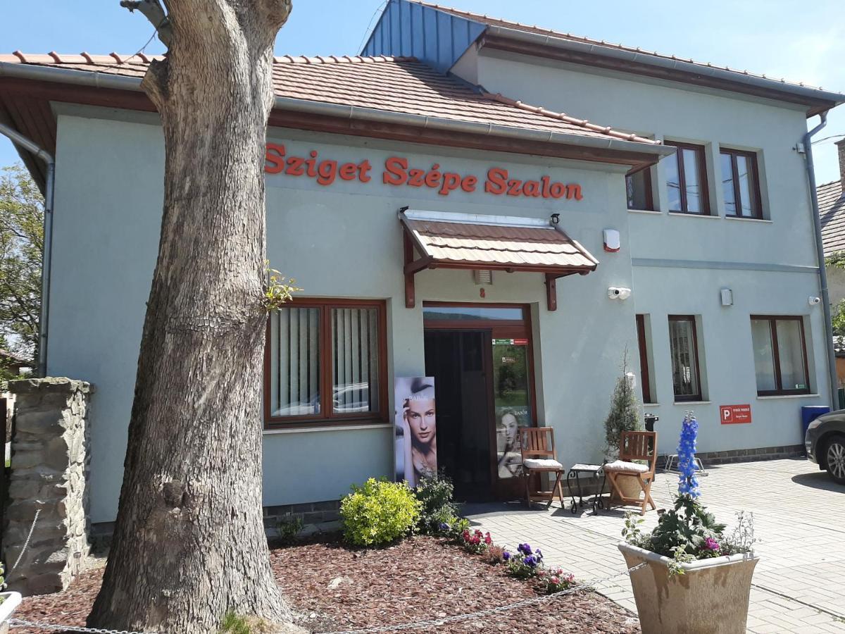 Megyeri Apartman Pócsmegyer Exterior foto